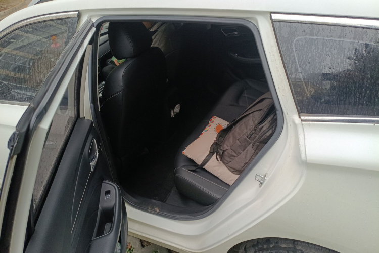 荣威Ei5 2018款 互联网旗舰版中控内饰7004