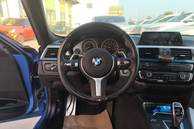 宝马3系 2019款 320i M运动套装局部细节13