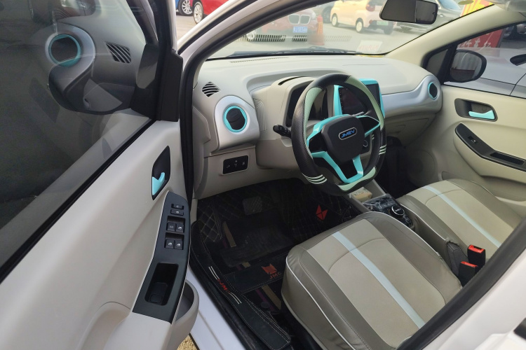 江铃集团新能源 易至EV2 2024款 201km 舒适型中控内饰20