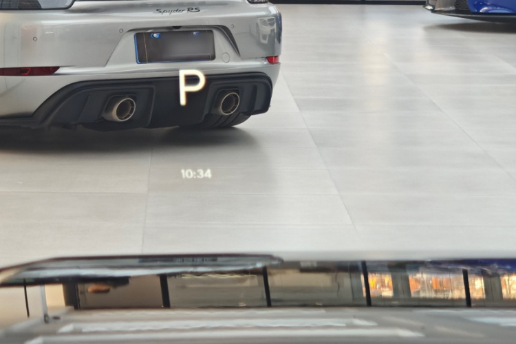 理想汽车 理想L8 2024款 Ultra中控内饰7004