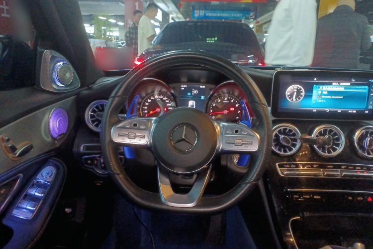 奔驰C级 2019款 C 260 运动版局部细节13