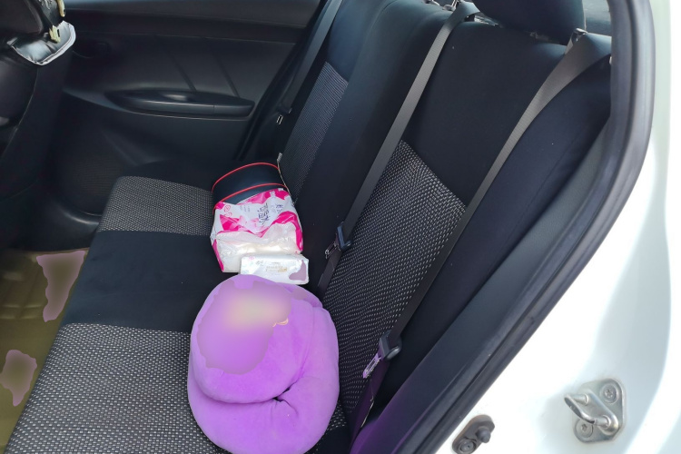 丰田 威驰 2014款 1.3L 手动型尚版中控内饰21