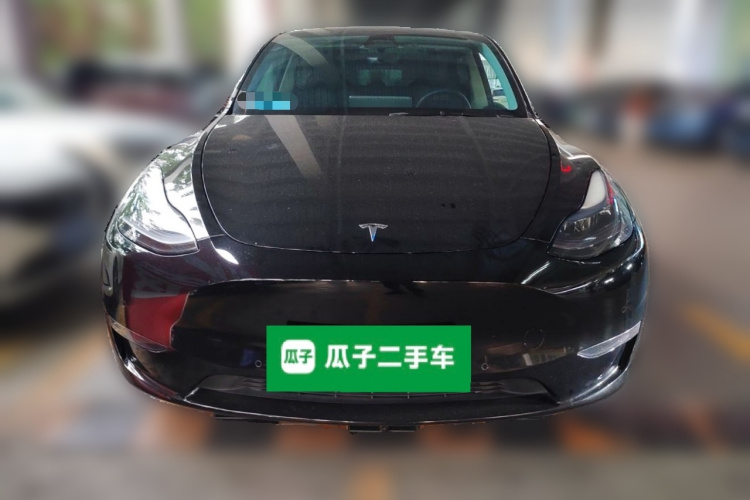 特斯拉 Model Y 2022款 改款 长续航全轮驱动版车身外观2