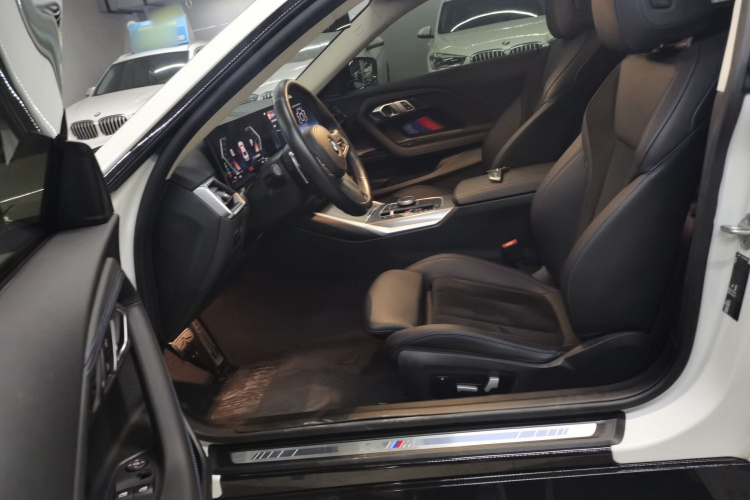 宝马2系(进口) 2023款 225i M运动曜夜套装中控内饰19