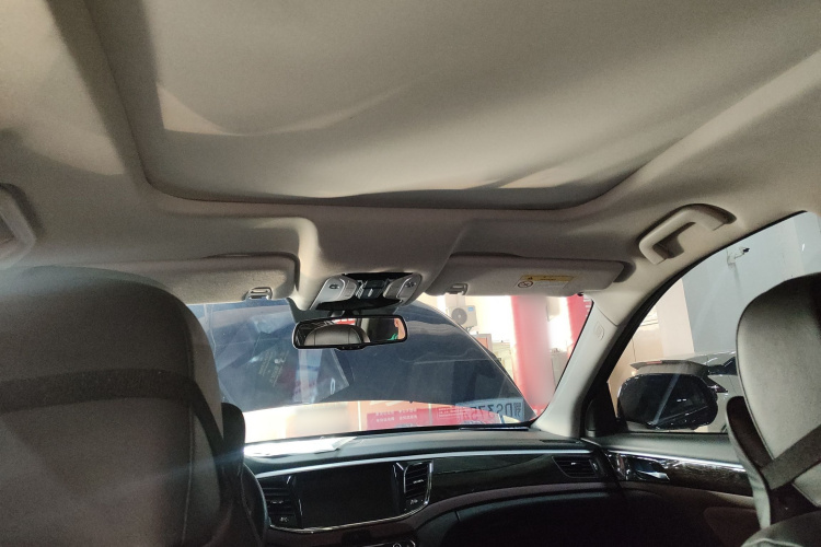 广汽传祺 传祺GS8 2017款 320T 两驱豪华智联版（七座）中控内饰22