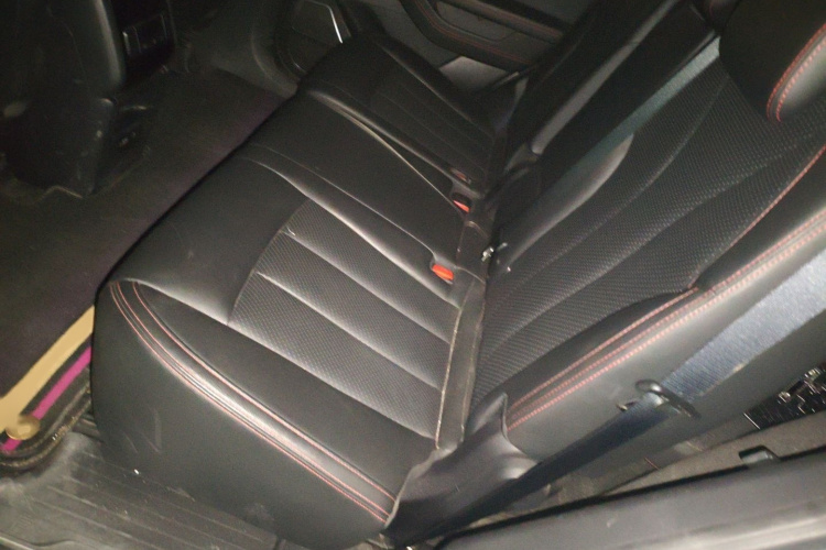 比亚迪 唐新能源 2018款 DM 2.0T 全时四驱智联创睿型 7座 国V中控内饰7004