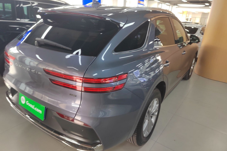 捷尼赛思GV70 2025款 2.5T 两驱豪华版车身外观7