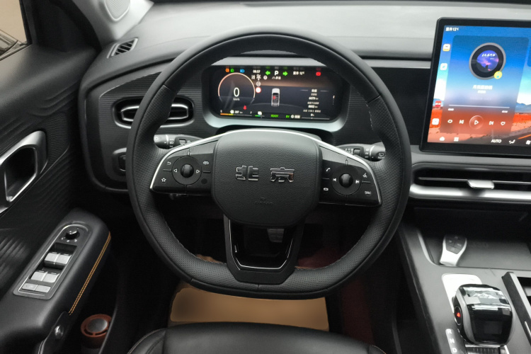 北京越野 北京BJ30 2024款 1.5T 魔核电驱进阶版中控内饰13