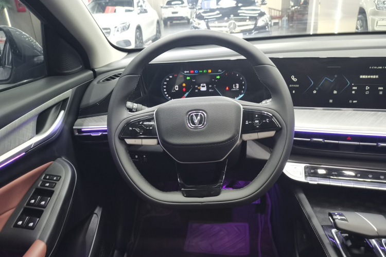 长安 逸动 2023款 畅享版 PLUS 蓝鲸NE 1.4T GDI DCT尊贵版局部细节13