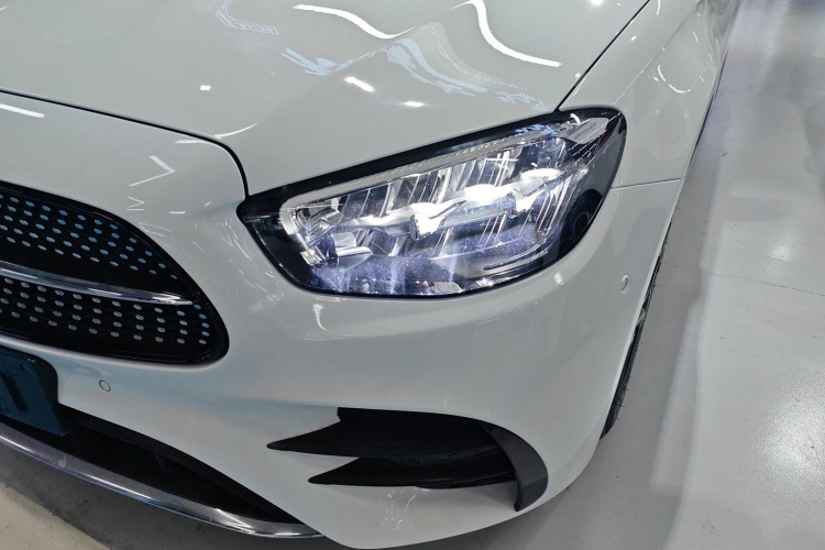 奔驰E级(进口) 2023款 E 260 时尚型运动版局部细节36