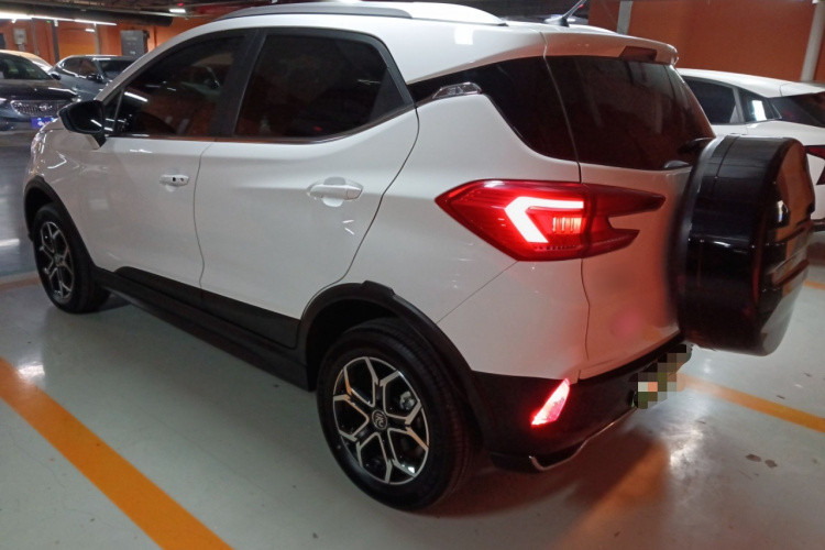 比亚迪 元Pro 2021款 401KM 尊贵型车身外观4