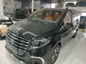 奔驰 威霆 2024款 2.0T 精英版 7座