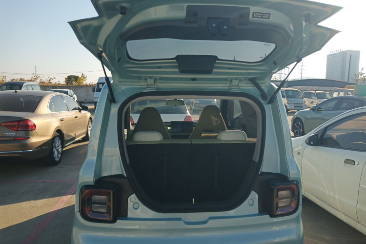 吉利银河 2024款 熊猫mini 200km 耐力熊机舱底盘23