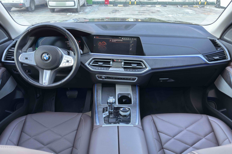 宝马X5 2022款 改款 xDrive 30Li 尊享型M运动套装中控内饰7007