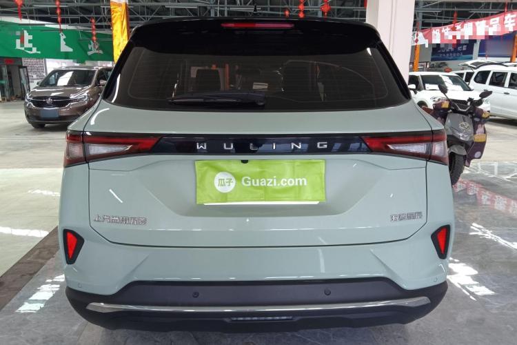 五菱汽车 五菱星辰 2021款 1.5T CVT星辉版车身外观6