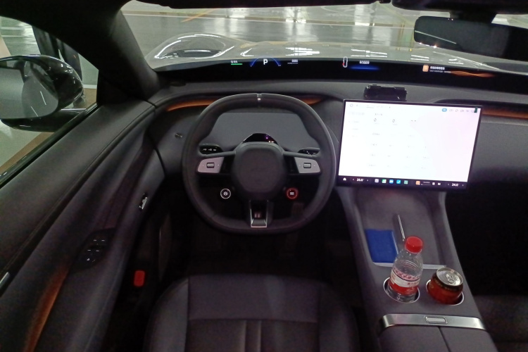 小米汽车 小米YU7 2025款 超长续航后驱版中控内饰13