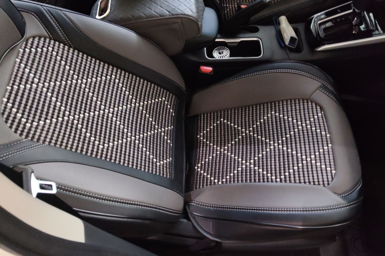 日产 轩逸 2024款 经典 1.6XL CVT豪华版局部细节41