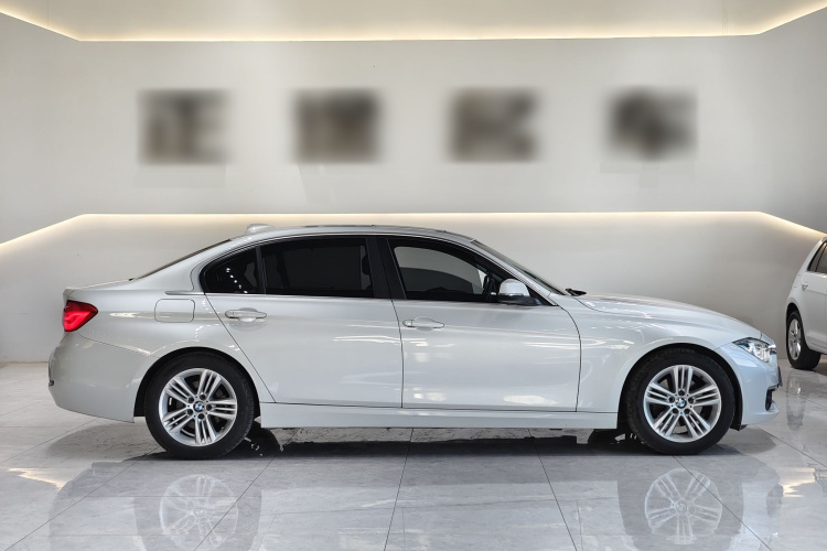 宝马3系 2018款 318Li车身外观6005