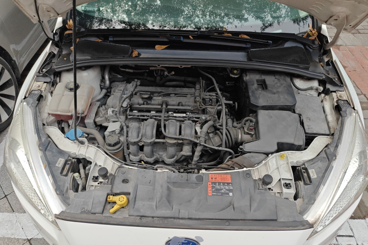 福特 福克斯 2015款 两厢 1.6L 自动舒适型局部细节24