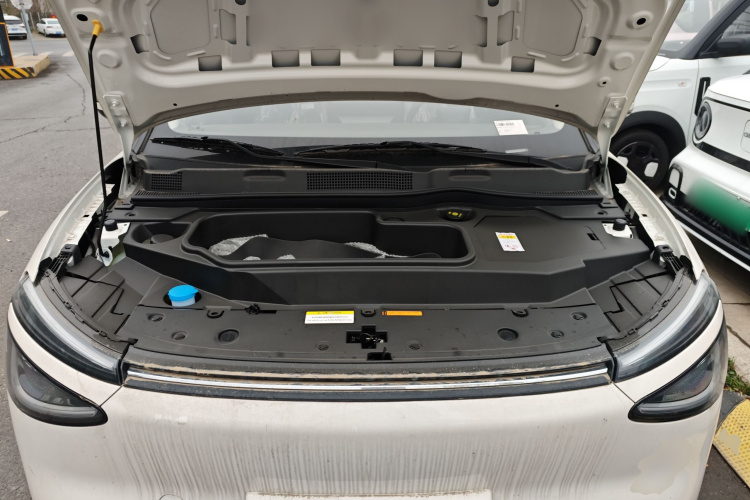 东风纳米 纳米01 2024款 焕新版 330 Air机舱底盘24