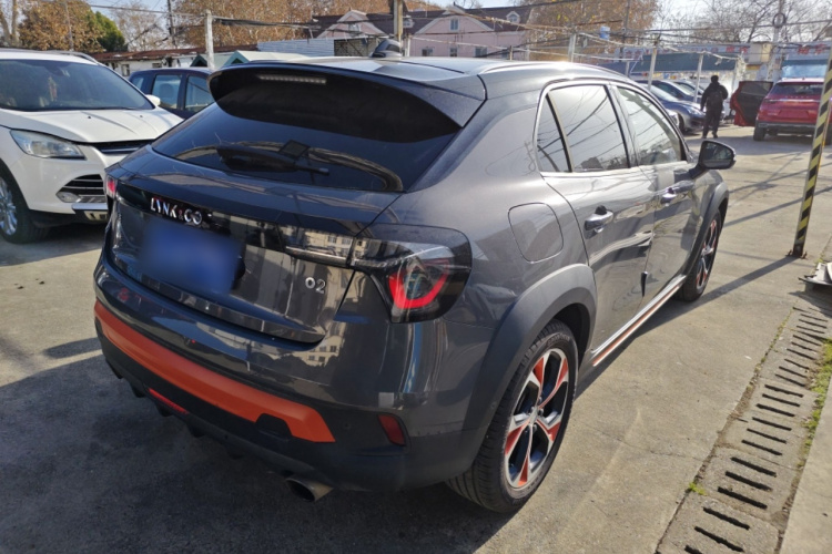 领克02 2018款 1.5T DCT两驱耀Pro版 国V车身外观7