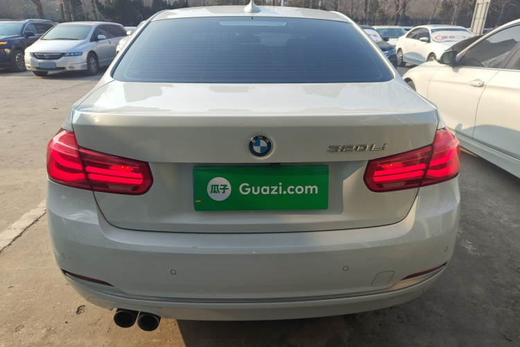 宝马3系 2019款 320Li 时尚型车身外观6