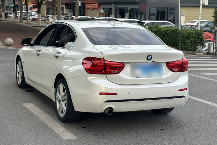 宝马1系 2017款 118i 设计套装型车身外观6009