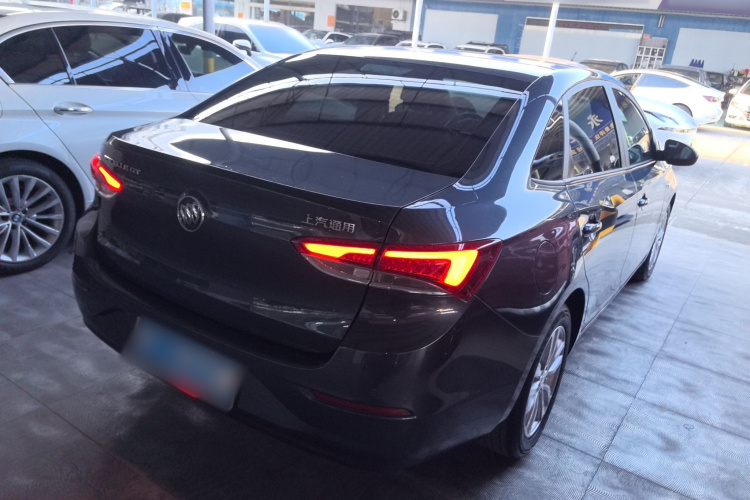 别克 英朗 2021款 改款 典范 1.5L 自动精英型车身外观7