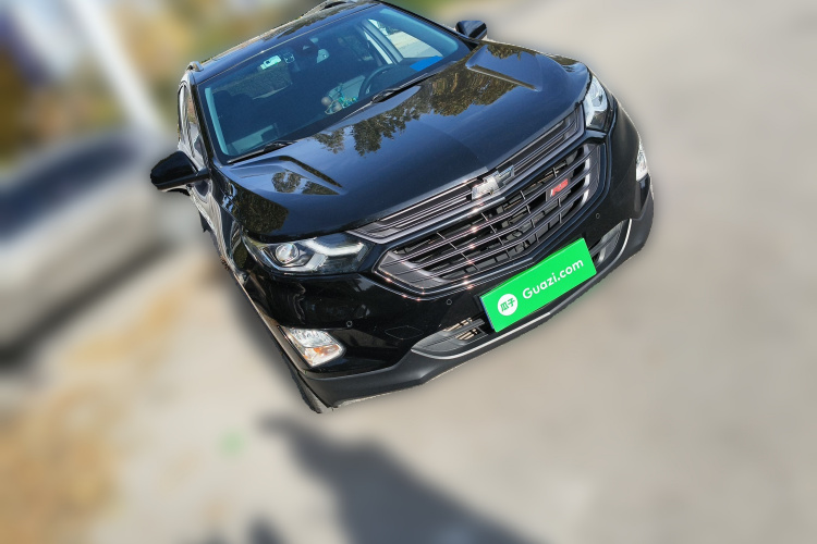 雪佛兰 探界者 2018款 RS 550T 自动四驱捍界版车身外观3