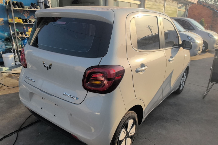 五菱汽车 宏光MINIEV 2025款 四门版 进阶款车身外观7