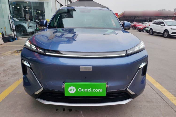 吉利银河 银河星舰7 EM-i 2025款 120km 领航版车身外观2