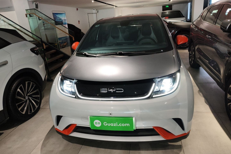 比亚迪 海豚 2021款 405km 时尚版车身外观2