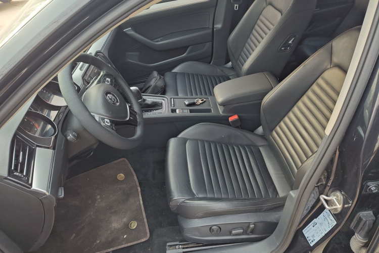 大众 迈腾 2019款 280TSI DSG 领先型 国VI中控内饰19