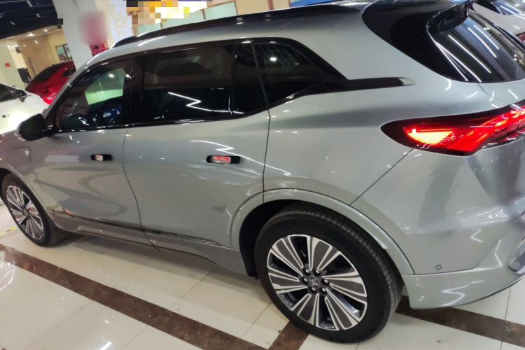 别克E5 2023款 臻享标准续航版车身外观4