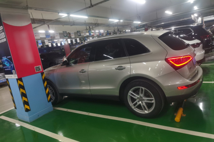 奥迪Q5 2016款 40 TFSI 舒适型车身外观6003