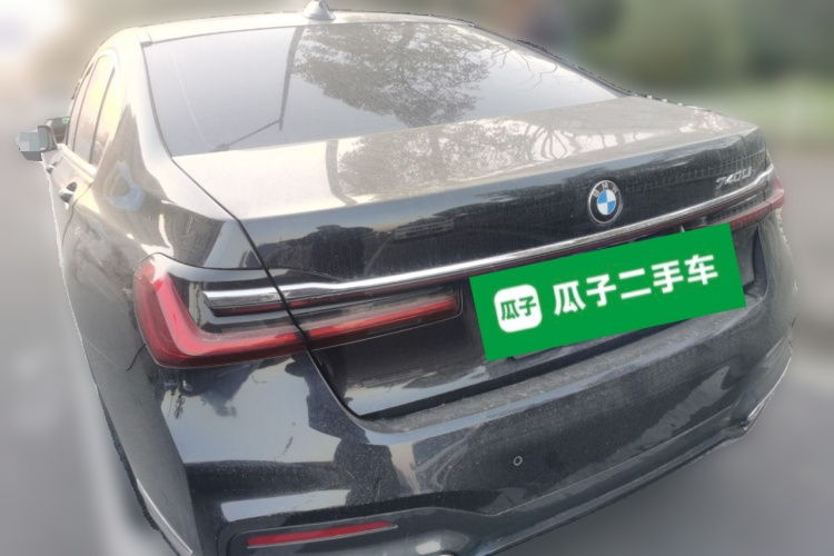 宝马7系 2019款 改款 740Li 尊享型 M运动套装车身外观6003