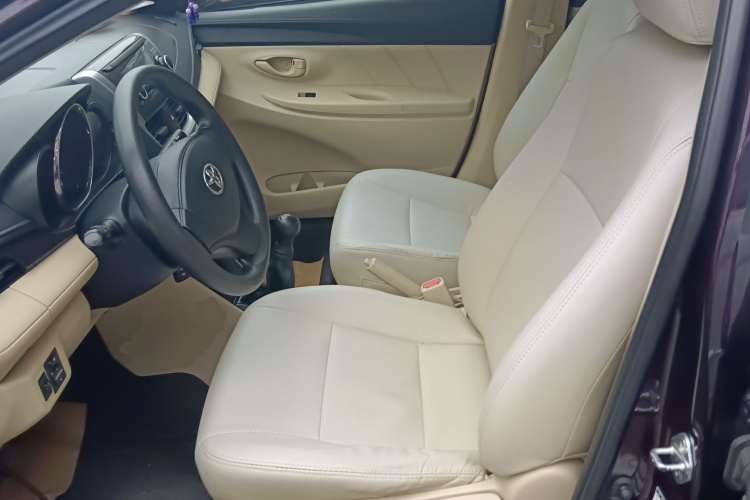 丰田 威驰 2017款 1.5L 手动创行版局部细节19