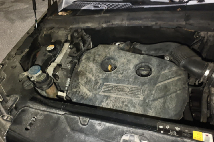 路虎 神行者2 2013款 2.0T Si4 SE汽油版局部细节9006