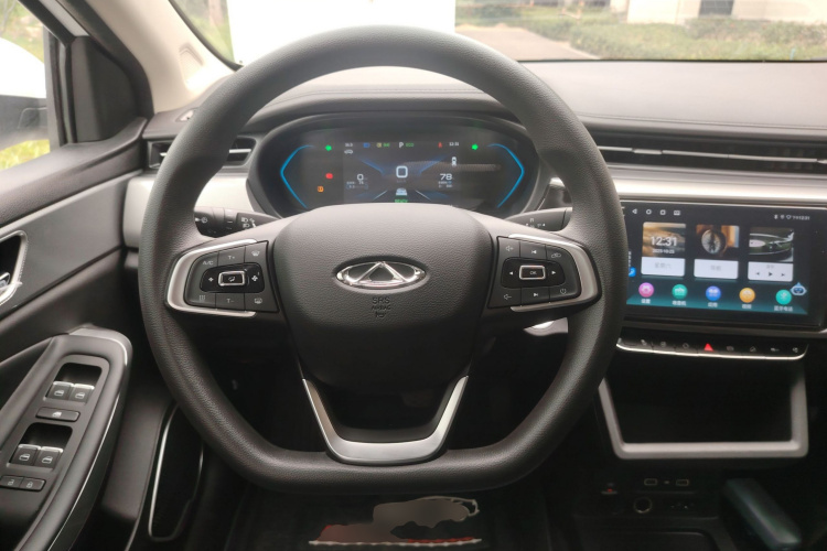 奇瑞新能源 艾瑞泽e 2024款 405km 出行版中控内饰13