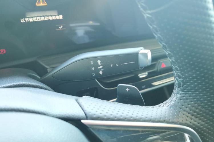 别克 君越 2023款 28T 越尊版局部细节18