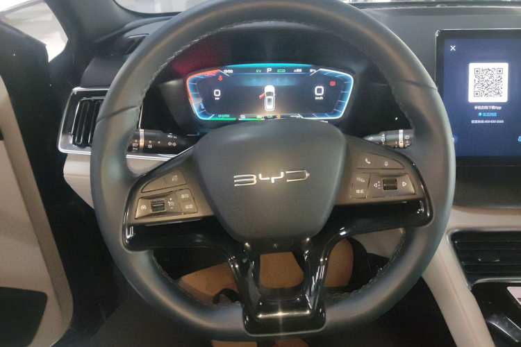 比亚迪 宋PLUS新能源 2024款 荣耀版 DM-i 71km 豪华型中控内饰13