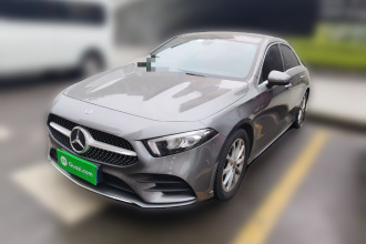 奔驰A级 2020款 A 200 L 运动轿车
