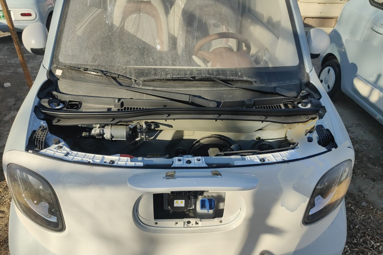 奔腾小马 2026款 222km 萌趣马 Plus机舱底盘24