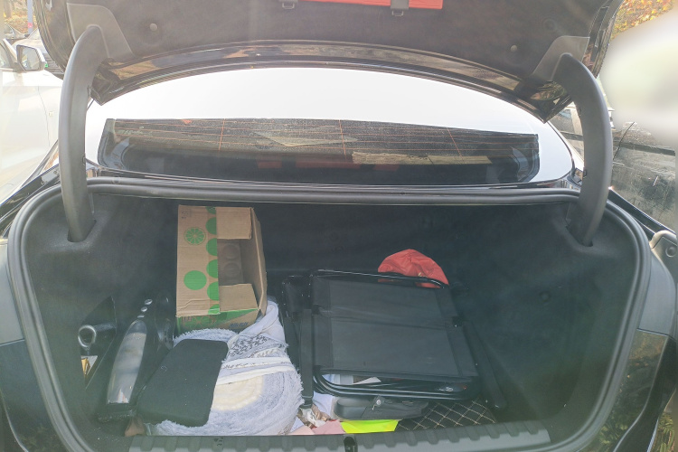 宝马2系 2025款 225L M运动曜夜套装中控内饰23