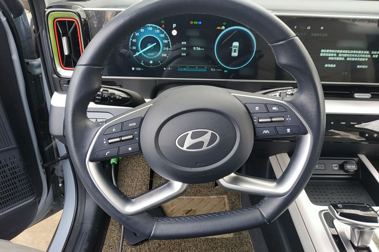 北京现代ix35 2023款 沐飒 2.0L 旗舰版TOP局部细节13