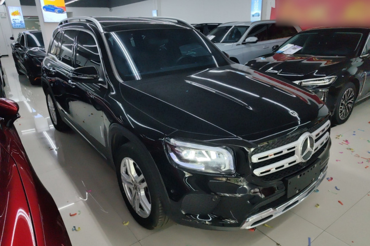 奔驰GLB 2023款 GLB 220 动感型车身外观6002