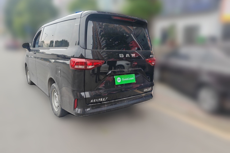 BAW北汽制造 锐胜王牌M7 2023款 1.6L 标轴创富型 7座车身外观6003