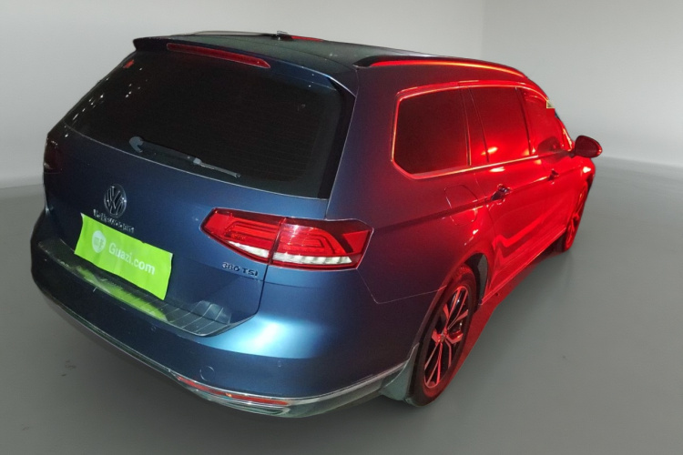 大众 蔚揽 2017款 380TSI 两驱舒行版车身外观7