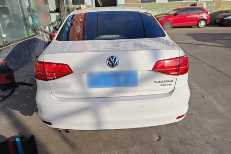 大众 速腾 2016款 230TSI 25周年纪念版车身外观6