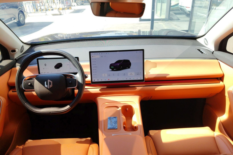 零跑汽车 零跑C16 2024款 增程 200激光雷达版中控内饰7002